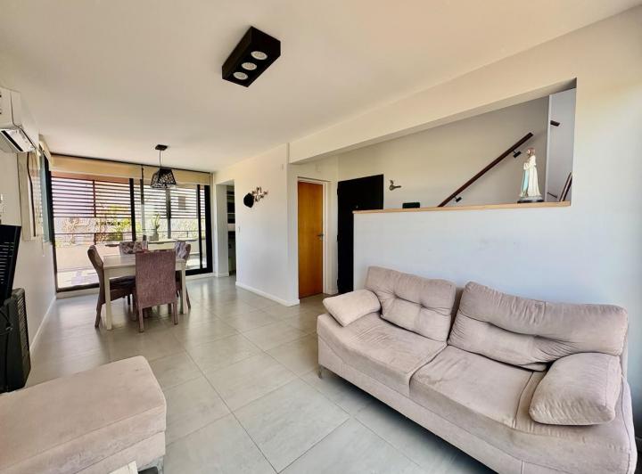 PH · 77m² · 4 Ambientes · 2 Cocheras