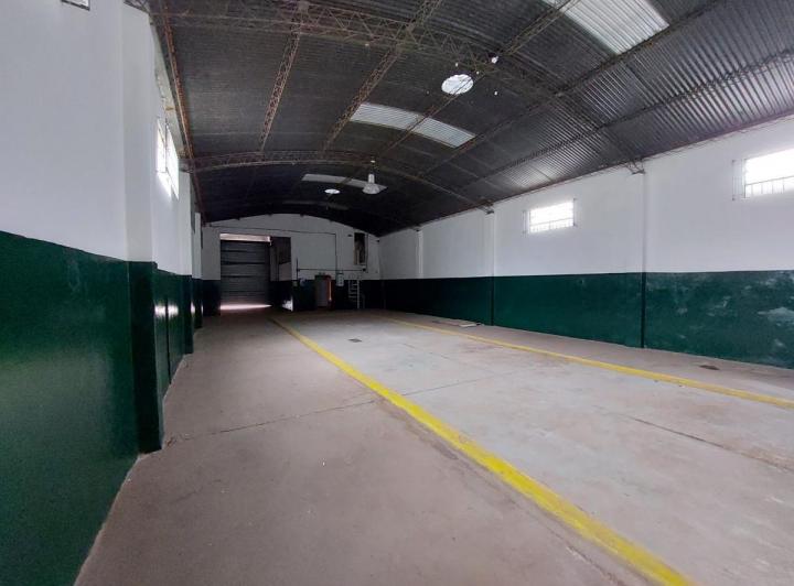 Local comercial · 350m²