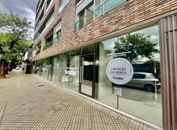 Local comercial · 74m²