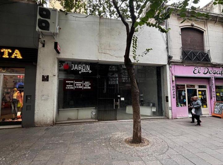 Local comercial · 237m² · 1 Ambiente