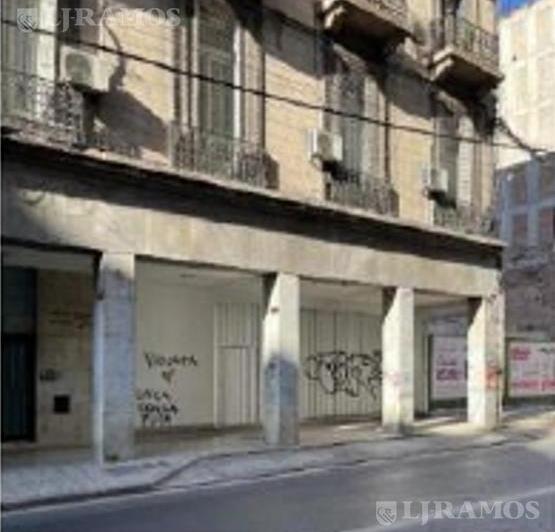 Local comercial · 1306m²