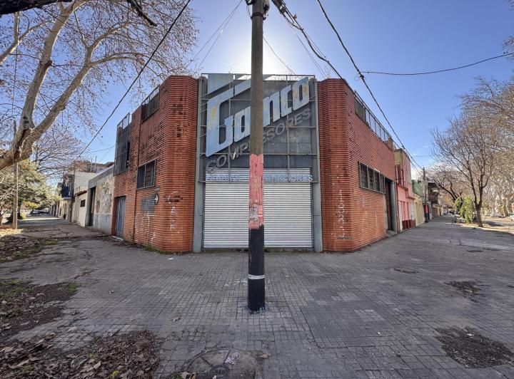 Local comercial · 139m² · 5 Ambientes