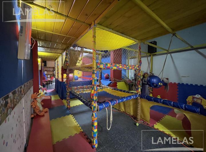 Local comercial · 103m² · 1 Cochera