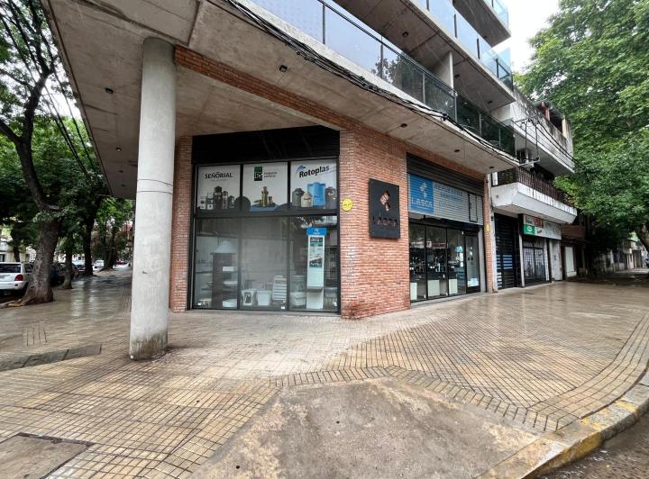 Local comercial · 84m² · 1 Ambiente
