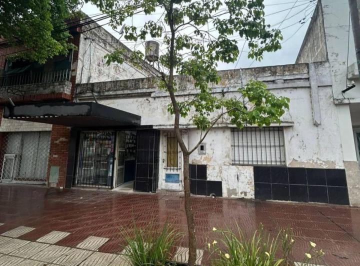 Local comercial · 180m² · 3 Ambientes