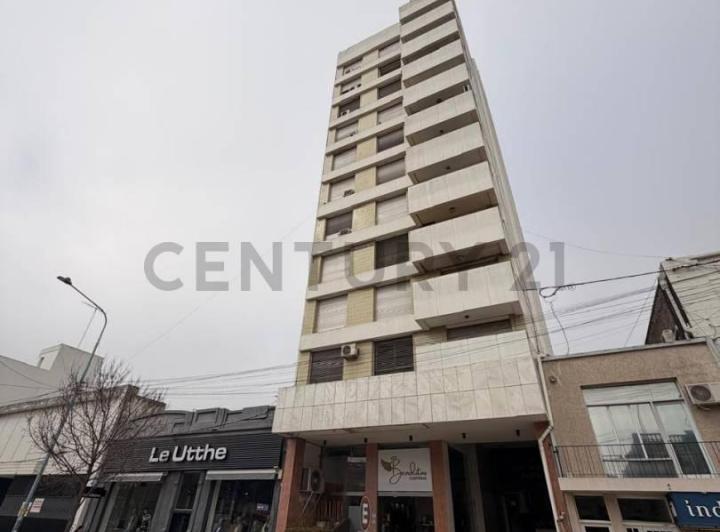 Local comercial · 370m²