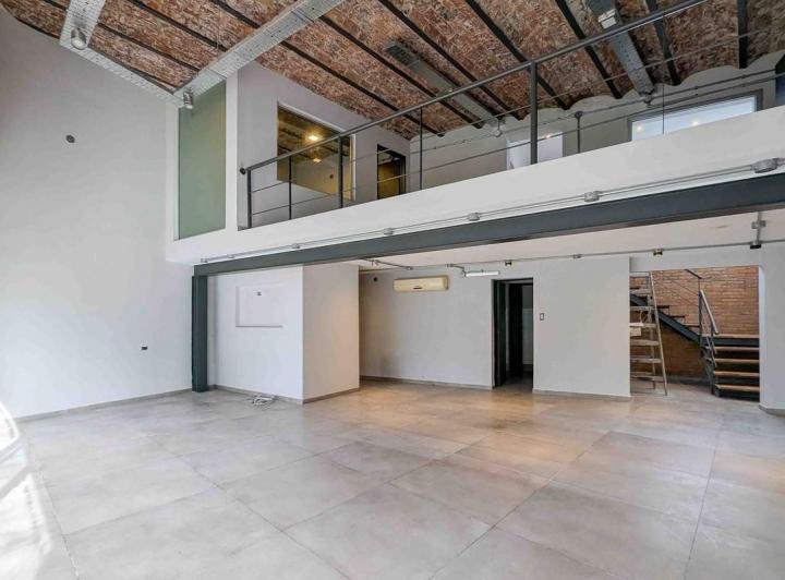 Local comercial · 207m² · 1 Ambiente