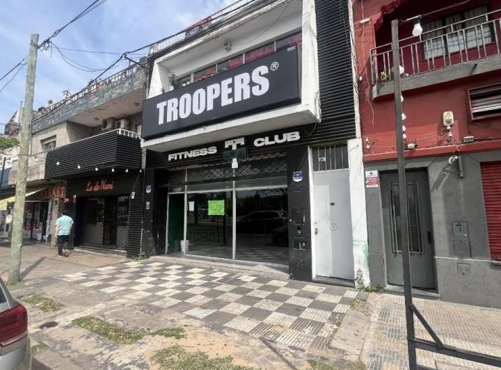 Local comercial · 300m² · 6 Ambientes