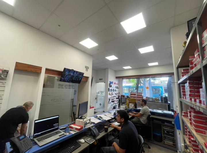Local comercial · 306m² · 5 Ambientes
