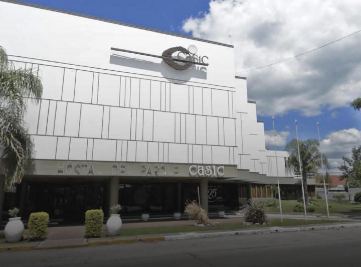 Local comercial · 3830m² · 24 Cocheras