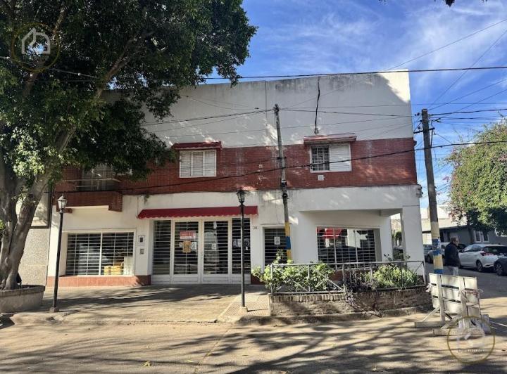 Local comercial · 262m²