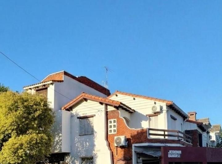 Local comercial · 677m² · 36 Ambientes · 2 Cocheras