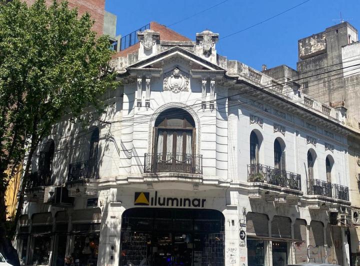 Local comercial · 219m² · 9 Ambientes