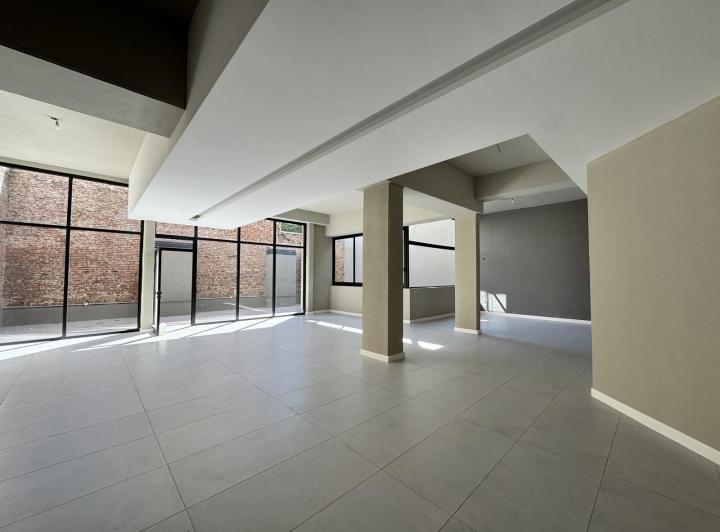 Local comercial · 117m² · 1 Ambiente