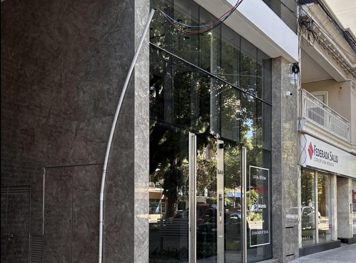 Local comercial · 49m² · 2 Ambientes