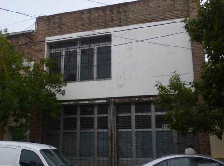 Local comercial · 377m²