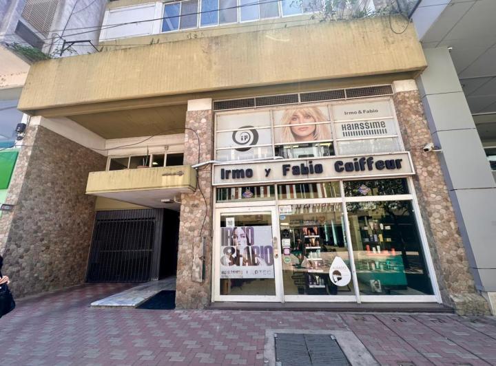 Local comercial · 197m² · 5 Ambientes · 4 Cocheras