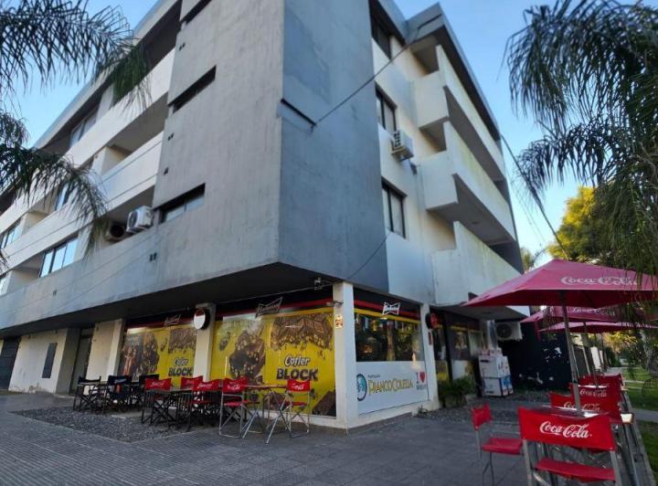 Local comercial · 110m²