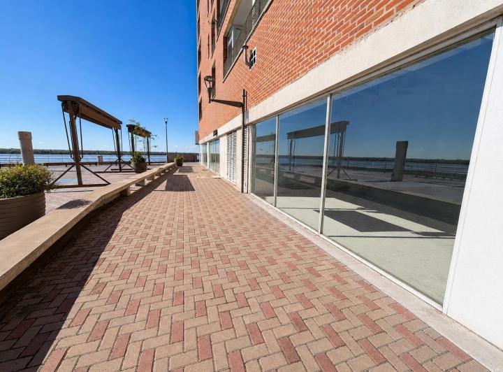 Local comercial · 144m² · 1 Ambiente