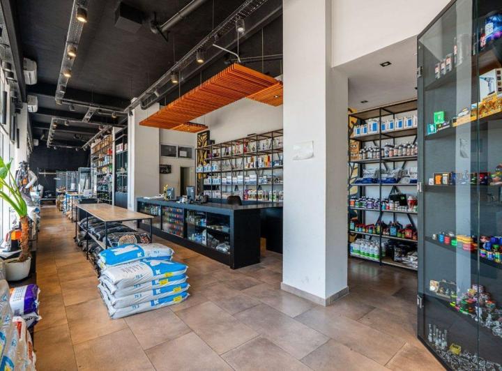 Local comercial · 287m²