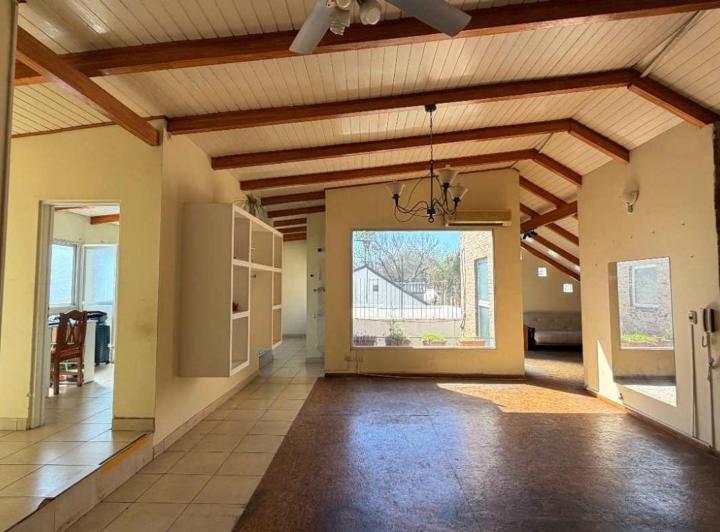 Local comercial · 184m²