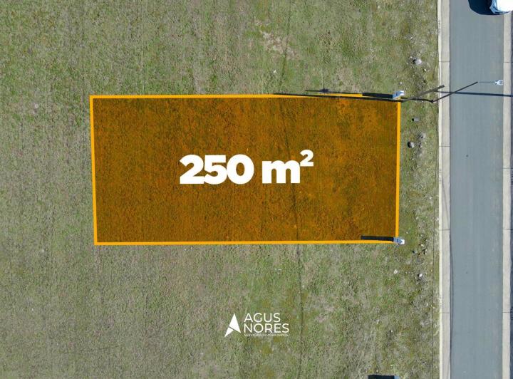 Terreno · 250m²