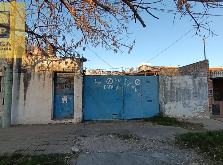 Terreno · 211m²
