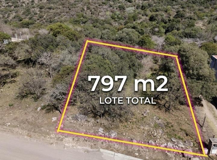 Terreno · 797m²