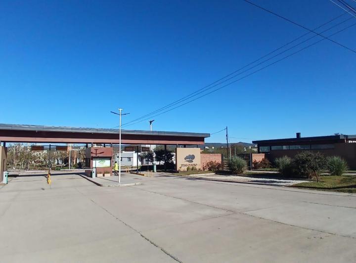 Terreno · 350m² · 1 Ambiente