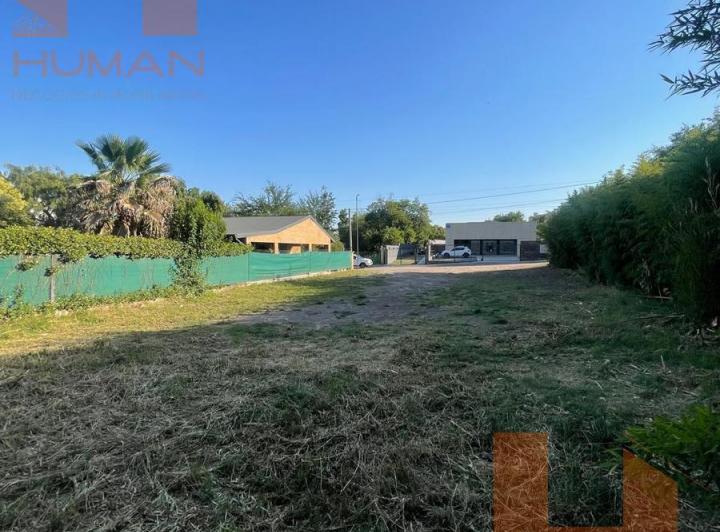 Terreno · 860m²