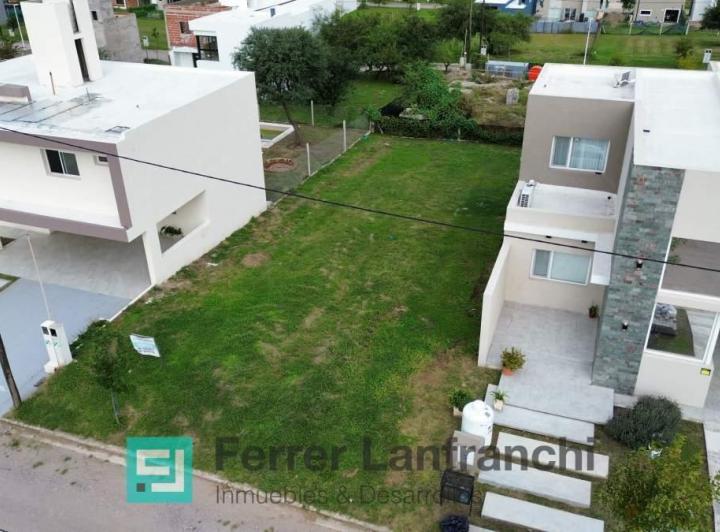 Terreno · 350m²