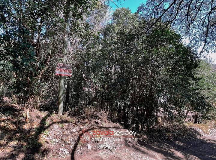 Terreno · 600m²