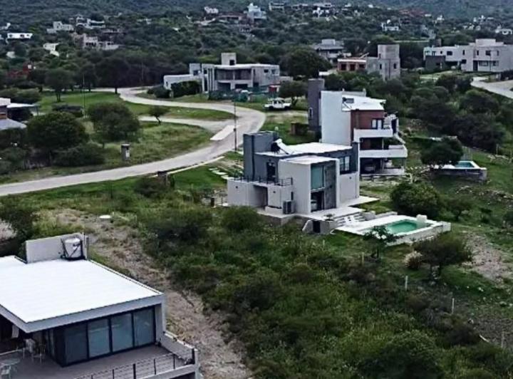 Terreno · 882m²