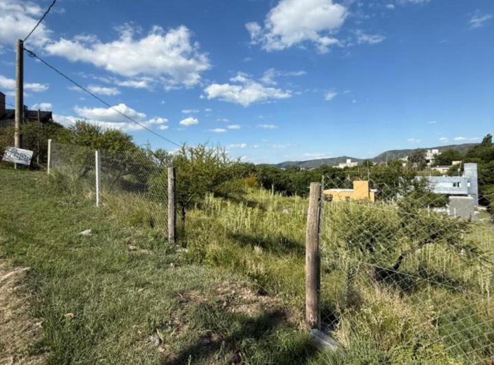 Terreno · 979m²