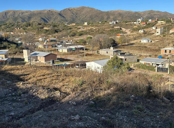 Terreno · 809m²