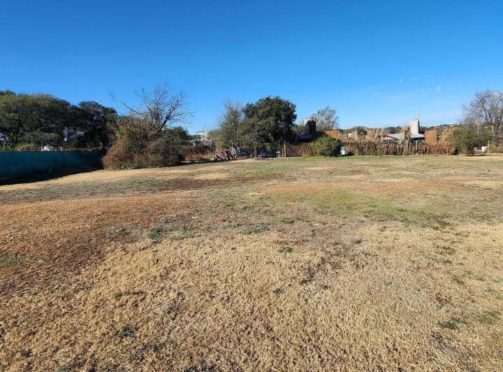 Terreno · 636m²