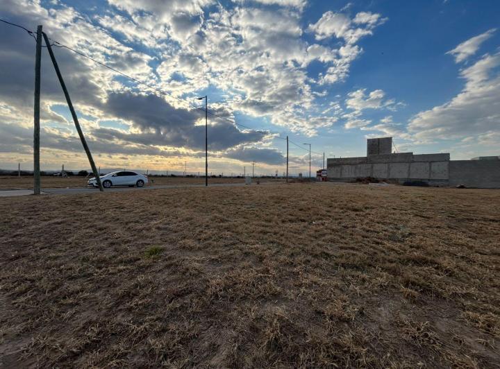 Terreno · 275m²