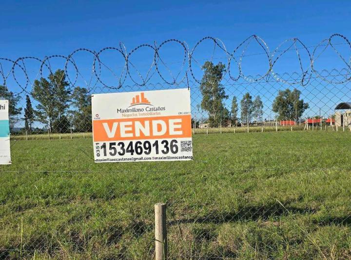 Terreno · 7379m²