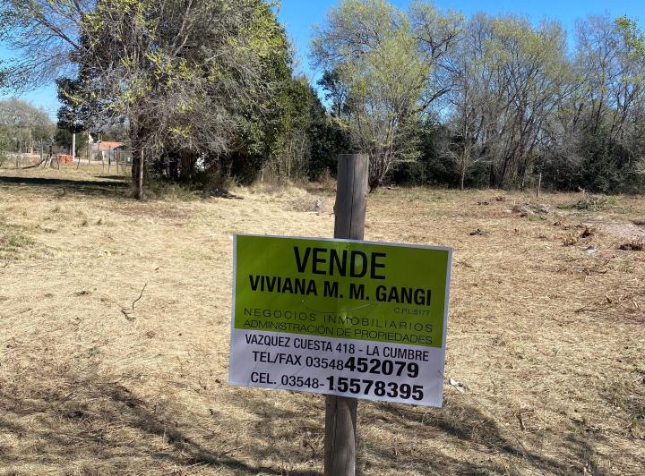 Terreno · 860m²
