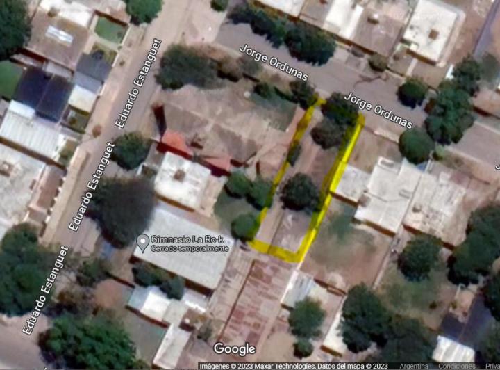 Terreno · 300m²
