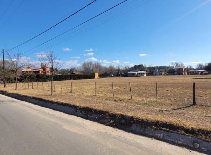 Terreno · 963m²