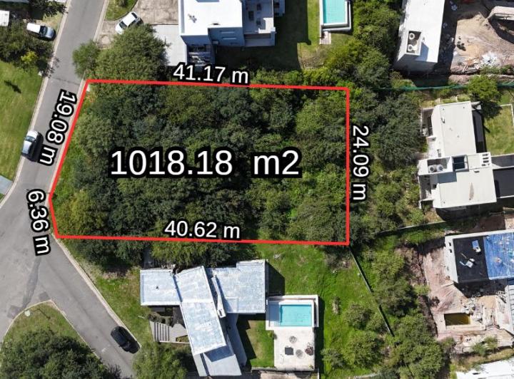 Terreno · 1016m²