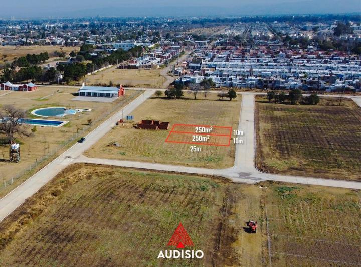 Terreno · 250m²