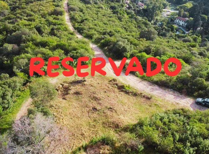 Terreno · 492m²