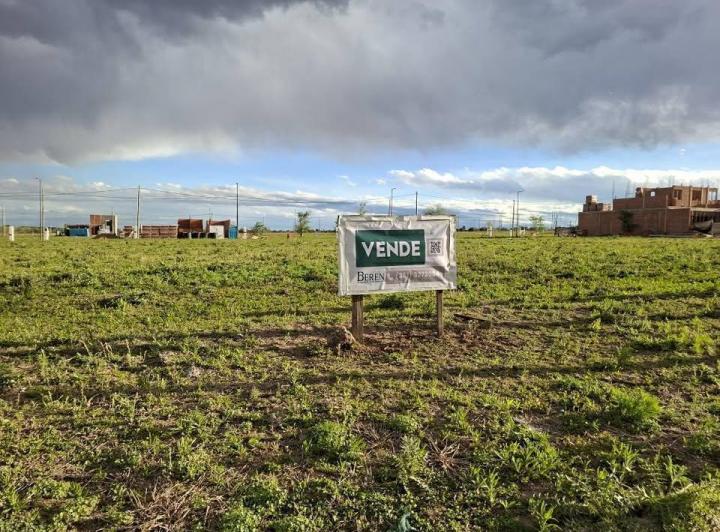 Terreno · 300m²