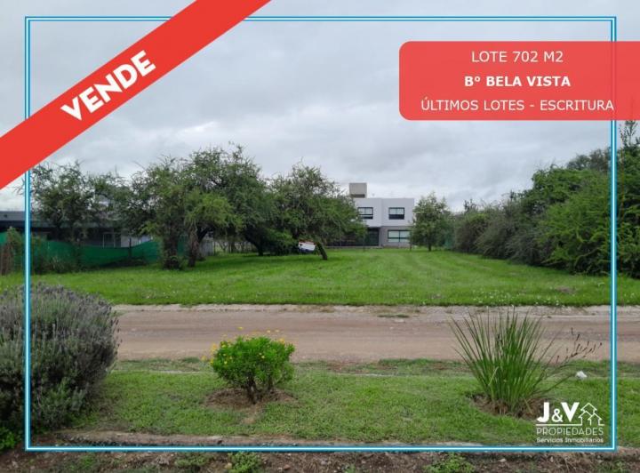Terreno · 702m²