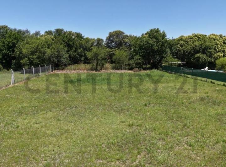 Terreno · 1690m²