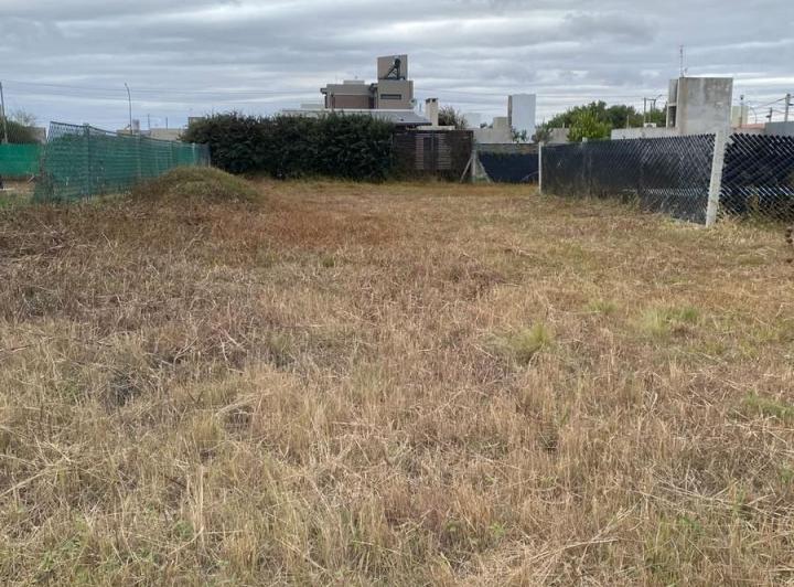 Terreno · 420m²