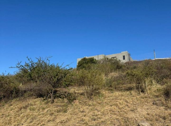 Terreno · 937m²
