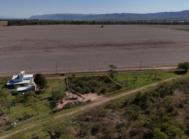 Terreno · 708m²